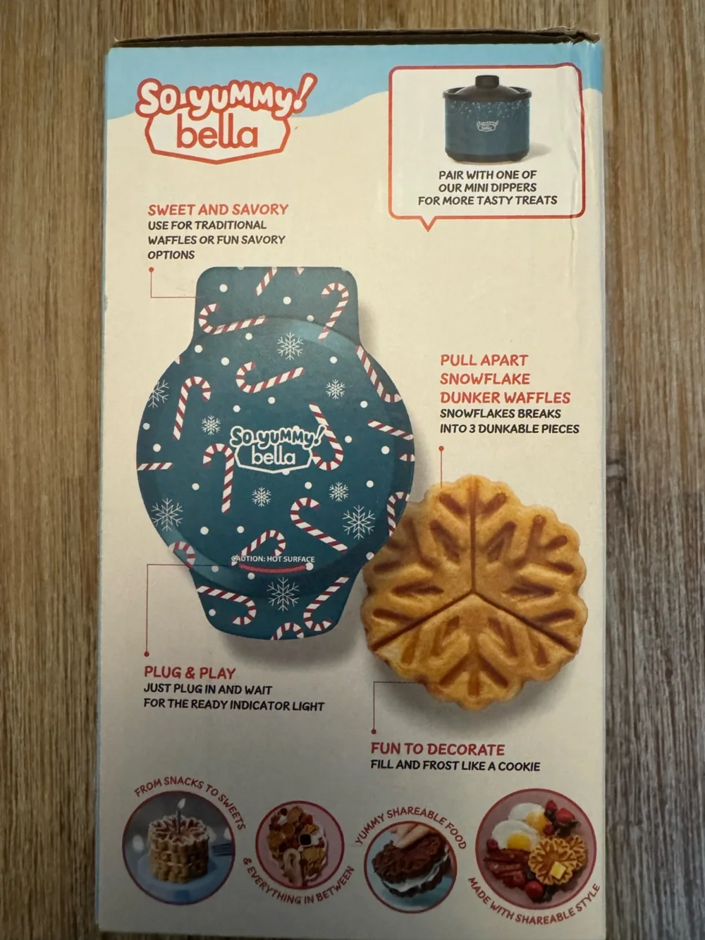 NWT Bella So Yummy Mini Waffle Maker, Snowflake shaped